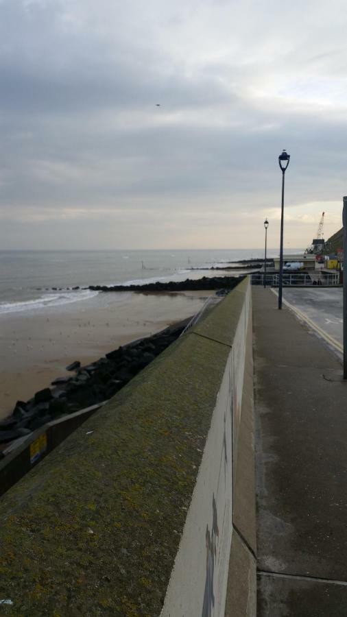 The Two Lifeboats Bed & Breakfast Sheringham Exterior photo